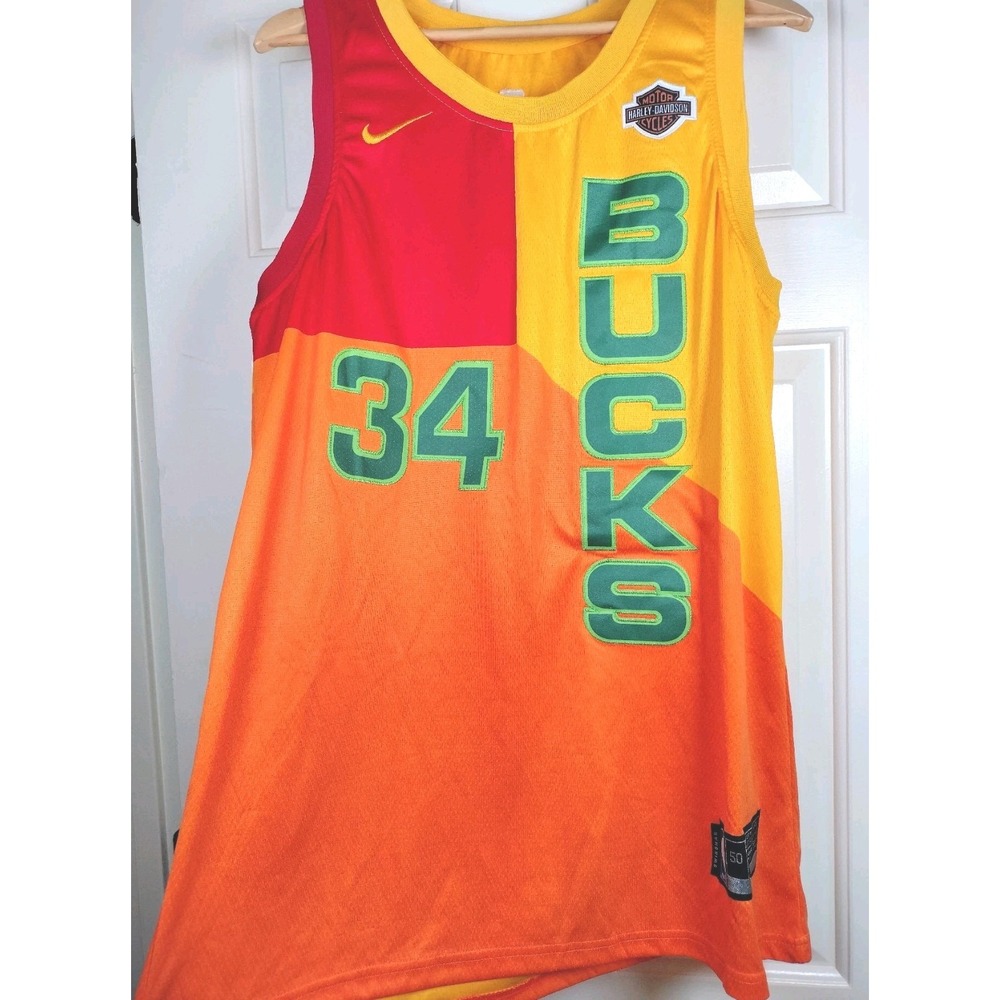 Nike Milwaukee Bucks Giannis Antetokounmpo City Edition Jersey Size 50 NWT